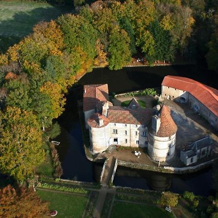 Saint-Dier-dʼAuvergne Chateau Des Martinanches المظهر الخارجي الصورة