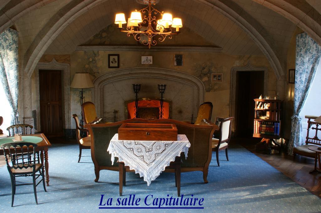 Saint-Dier-dʼAuvergne Chateau Des Martinanches المظهر الخارجي الصورة